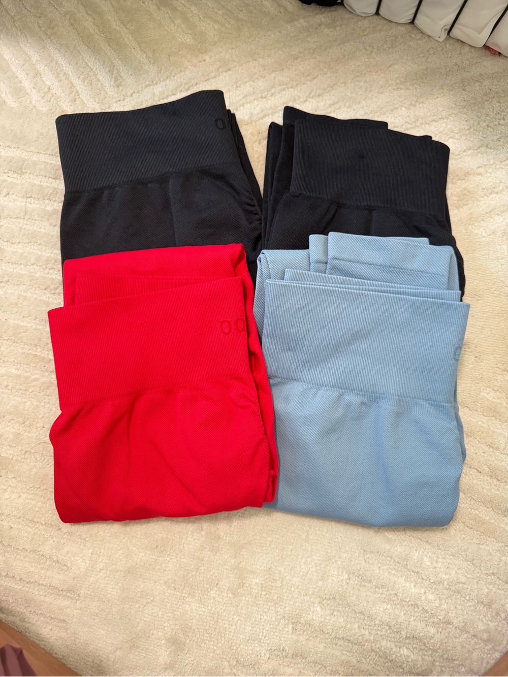 Seamless High-Waist Leggings - Black, Red, Light Blue